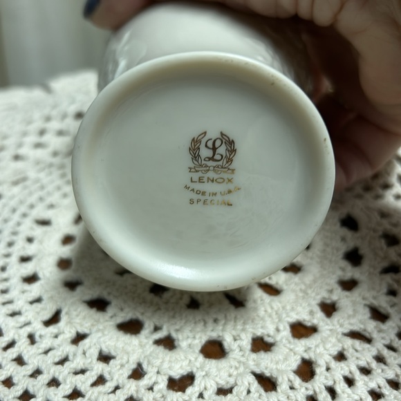 Lennox vases. - Picture 7 of 13